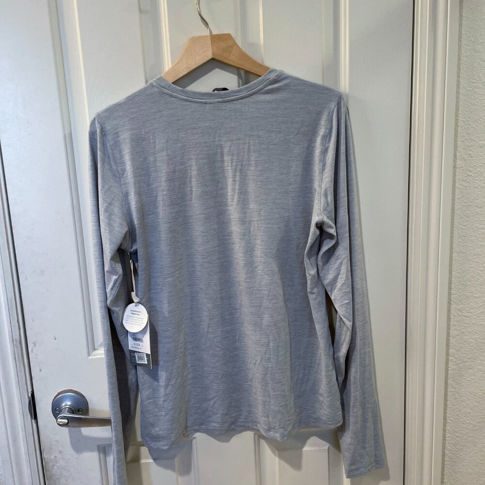 NEW Vuori Womens Long Sleeve Lux Crew Performance Tee NWT XL Platinum Heather - Picture 6 of 10